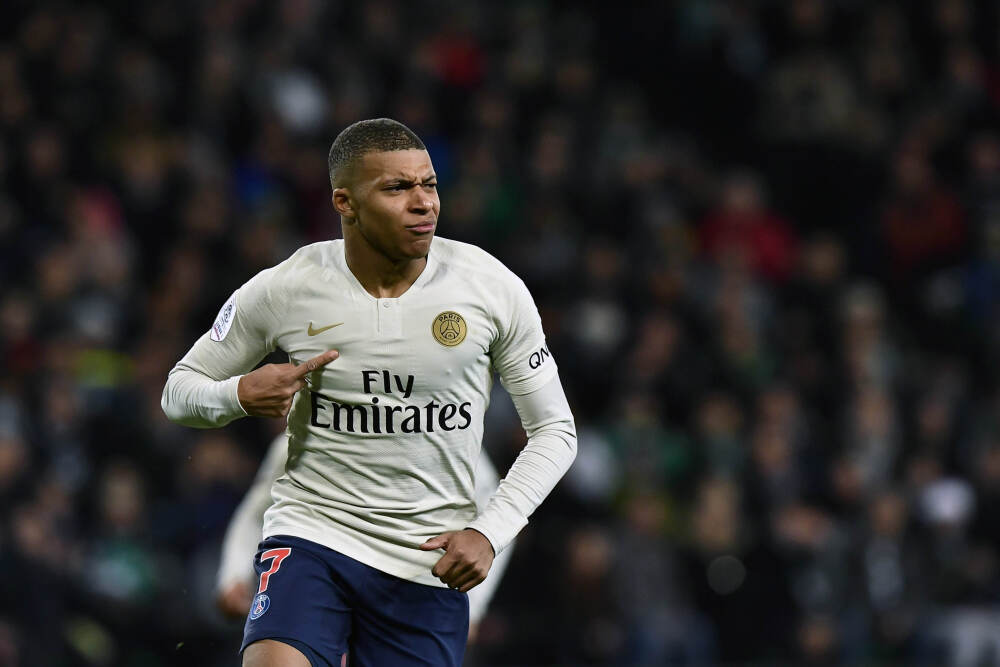 七律·老骥壮心凌九霄